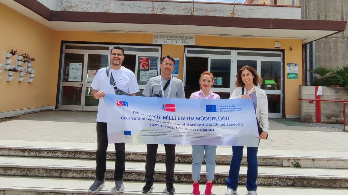 Selçuklu İlkokulu Katanya’da!